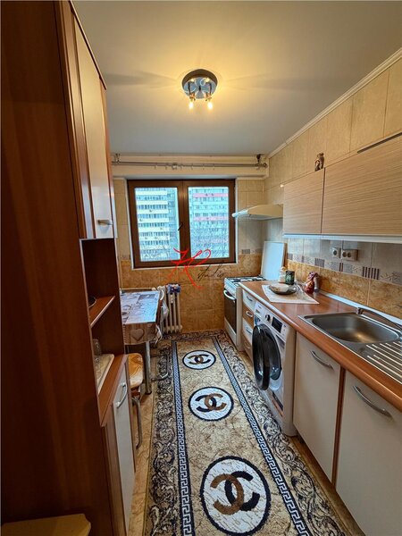 Obor, vanzare apartament 2 camere decomandat.